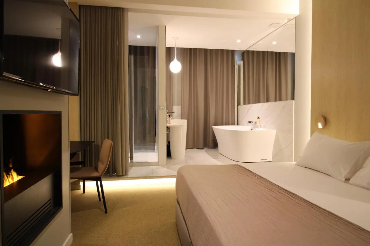 Mihotel Sala Lyon Francja
