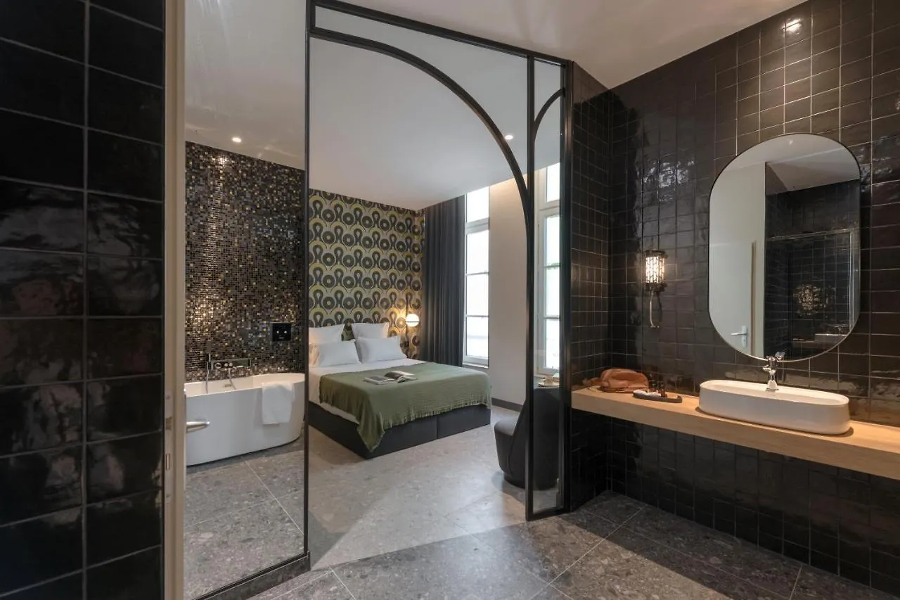 Mihotel Sala Lyon 0*,  Francja